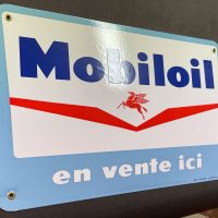 Mobiloil Emailschild (Emaillierwerk Art France Luynes) um 1955/60
