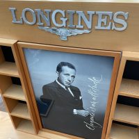 LONGINES: Seltenes Schaufensterdisplay (um 1985/90), Humphrey Bogart, Audrey Hepburn - Massiv & schwer!