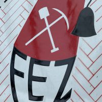 F.E.Z. (Firma Eleveld en Zonen), 1930er Jahre Emailschild, produziert von van Slobbe in Rotterdam (NL)