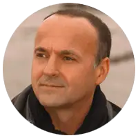 portrait antoine duchene photographe publicitaire et culinaire en bretagne