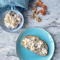 kip-walnoot salade