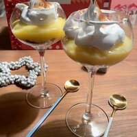Lemon meringue dessert