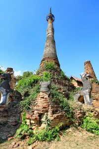Taw Mwe Khaung Pagoda