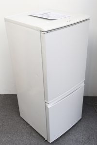 シャープ　冷蔵庫