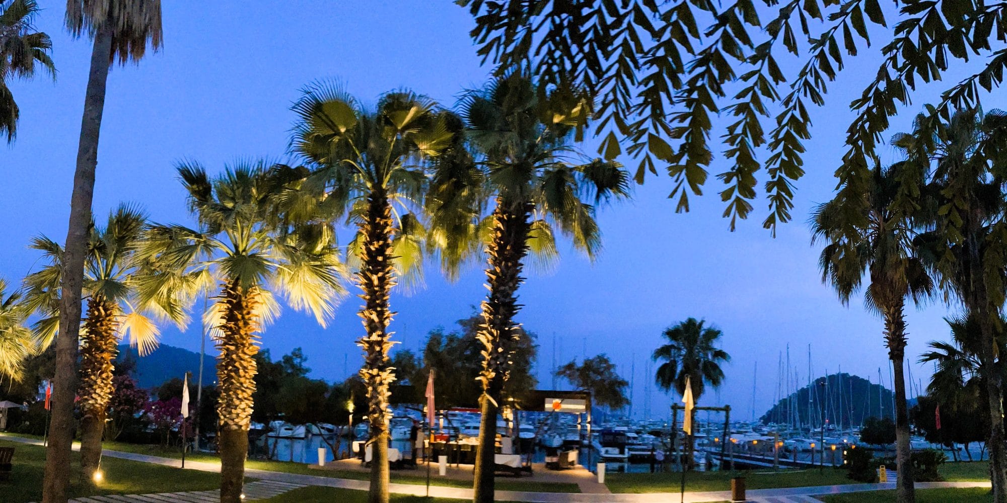 Türkei Rixos Premium Göcek Garten mit Marina