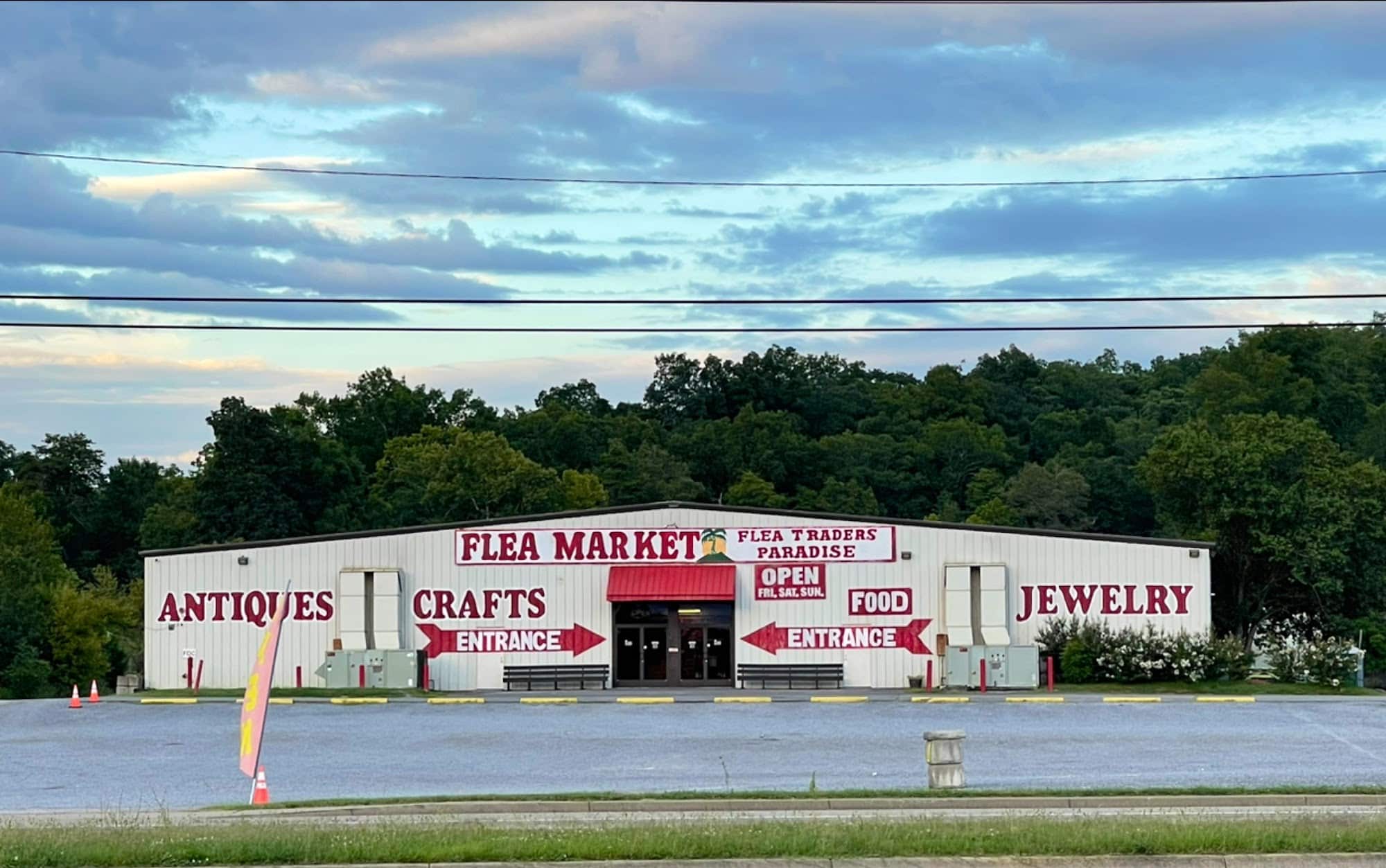 Flea Traders Paradise Sevierville