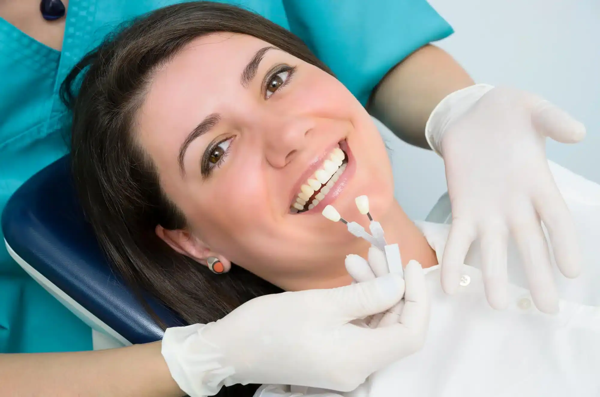 Cosmetic-dentist-in-Riverview-MI-and-female-patient