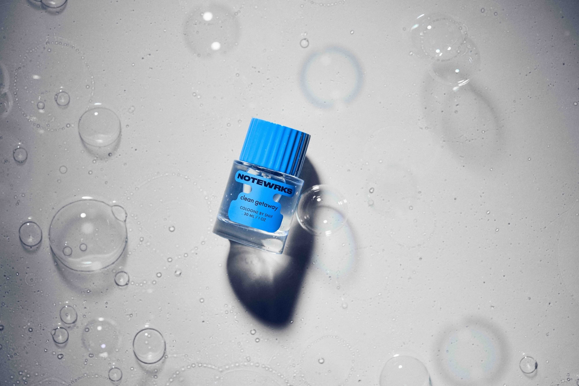 Clean Getaway Notes: Apple, clean laundry accord, rice, sublimolide, orcanox, amberwood Sound: Classic rock, oldies but goodies, easy listens, roadtrip nostalgia on repeat