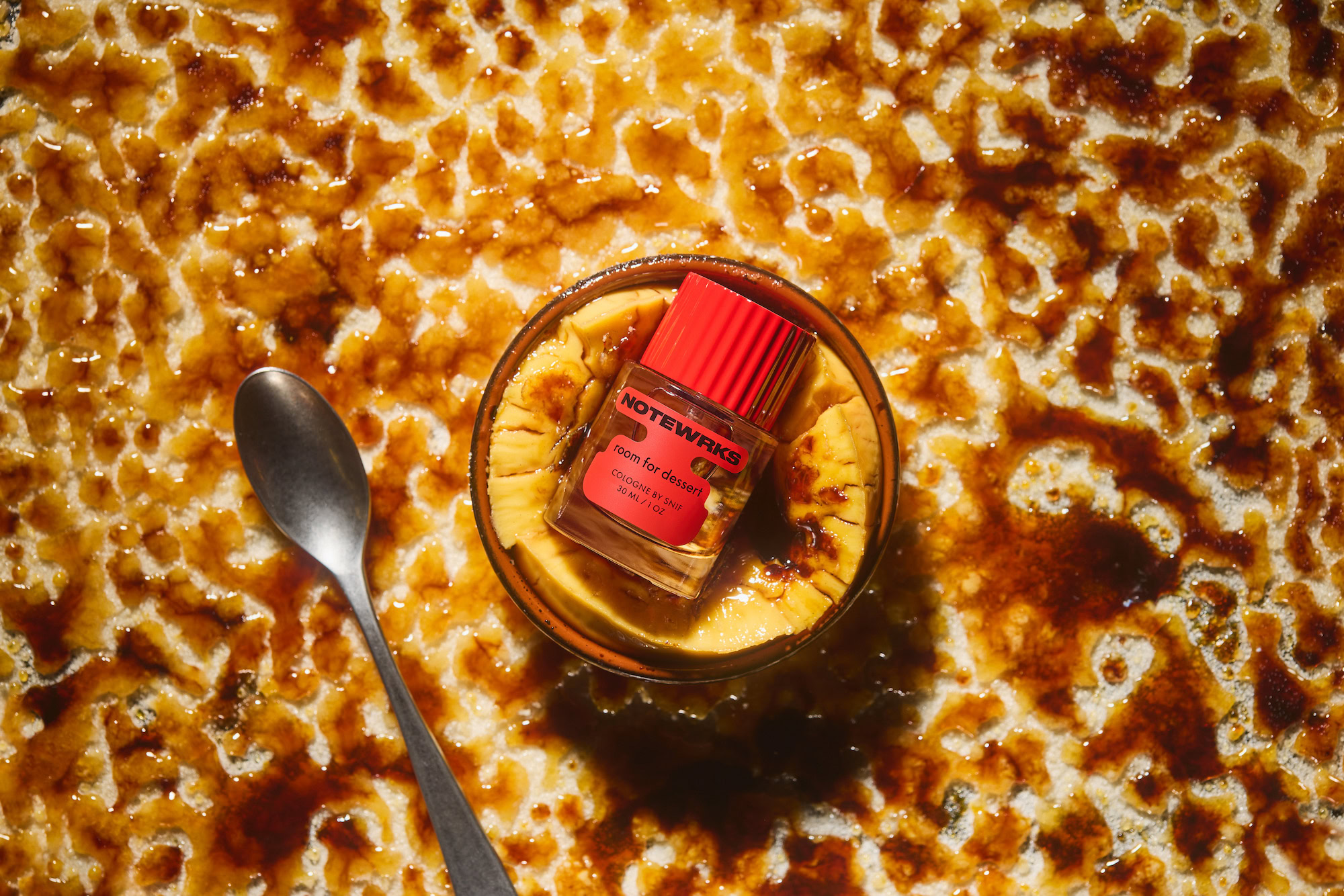 Room for Dessert Notes: Creme brulee accord, brown sugar, vanilla, cedarwood, amberwood, musk Sound: Smooth jazz, lo-fi beats, french pop, a mixtape made for your crush