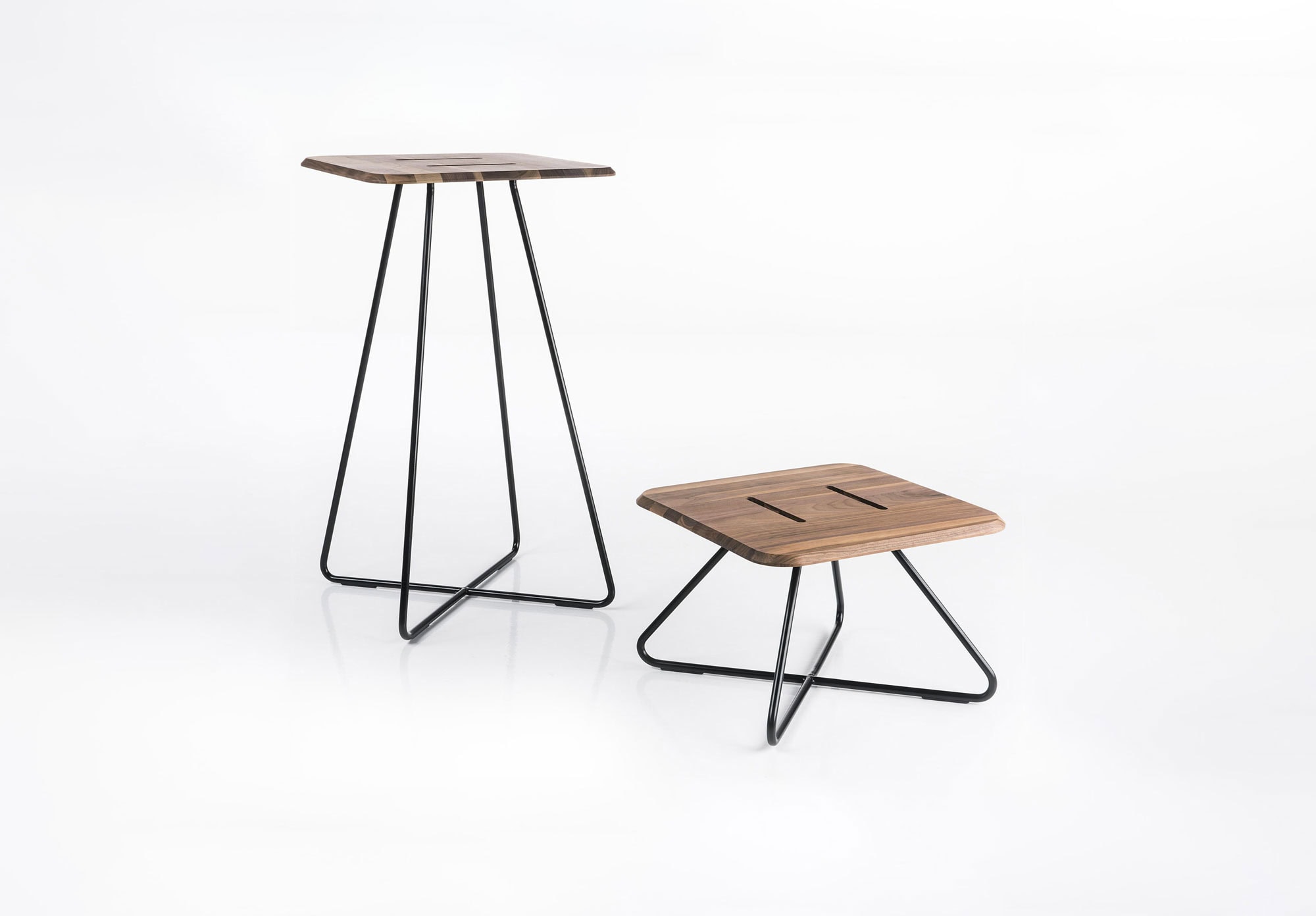 LEVANTE-TABLES_parallax