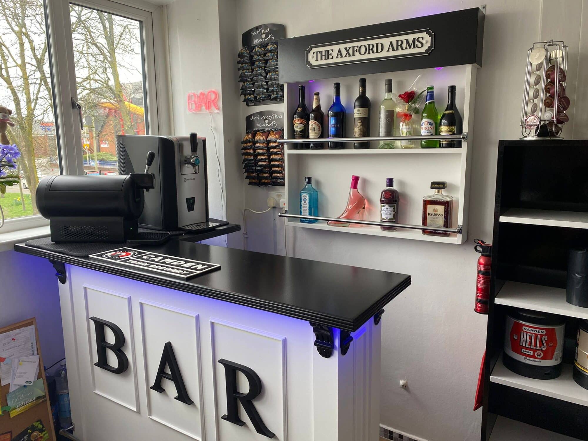 Our Nelson bar in the corner of a kitchen