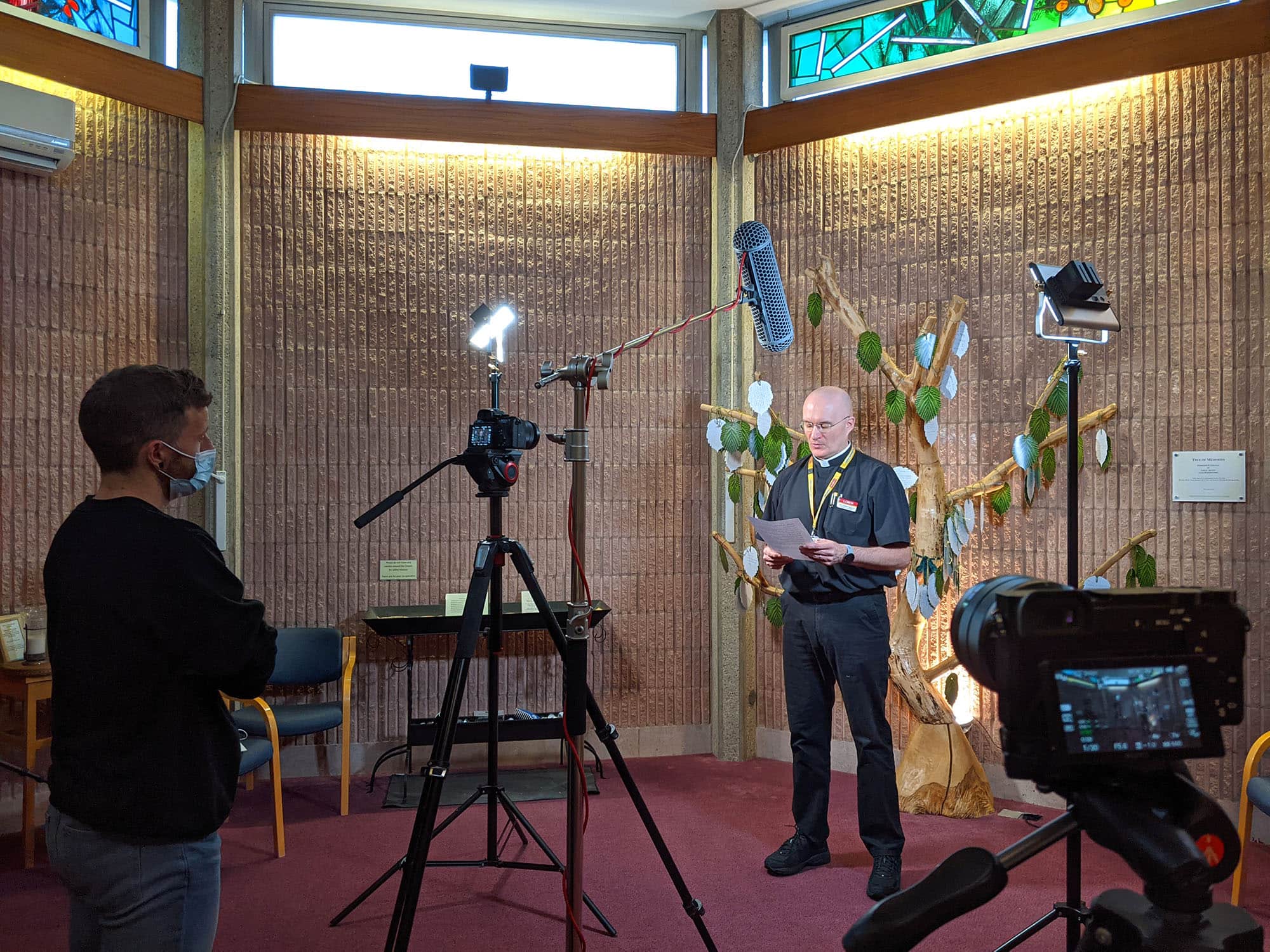 LOROS 04 A behind the scenes photo from the Christmas video