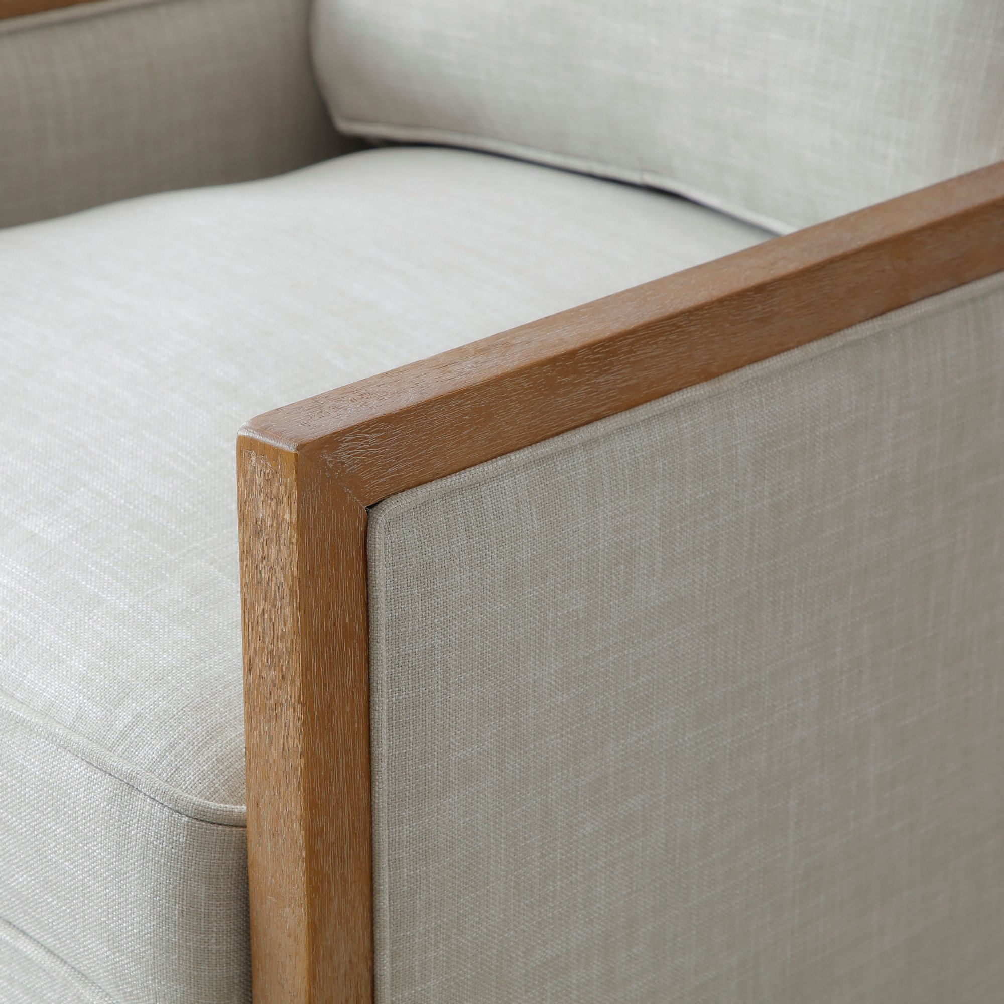 KY483 BEATRICE SWIVEL CHAIR LIFESTYLE SQ 02