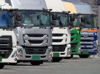 運賃を受け取って貨物や人を運ぶ車両に必須の営業ナンバーについて解説