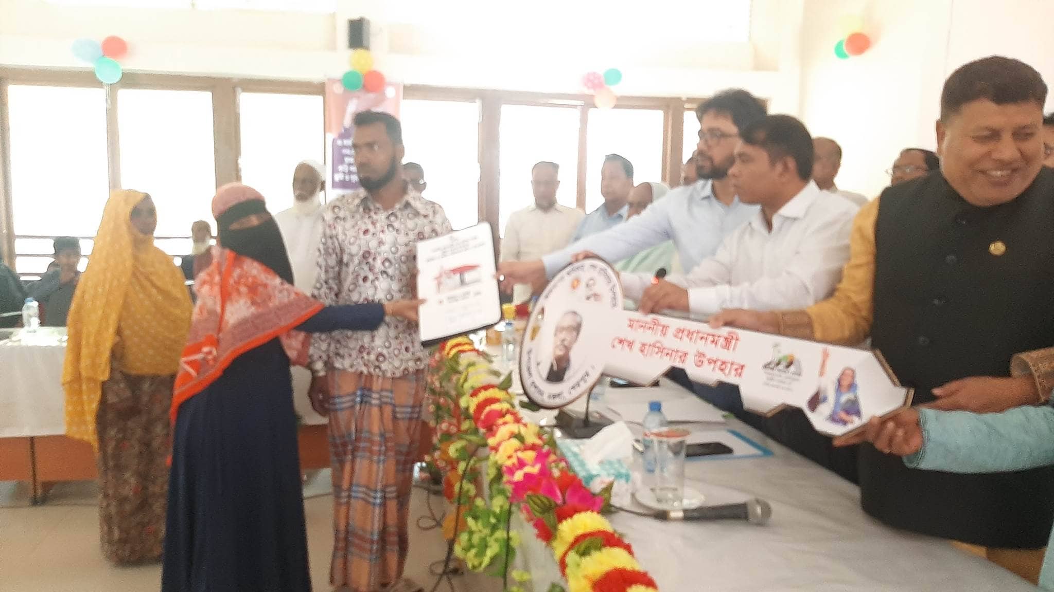 শেরপুর নকলায় লাল সবুজ ঘরের চাবি পেলেন ১৫০ জন গৃহ-হীন অসহায় মানুষ