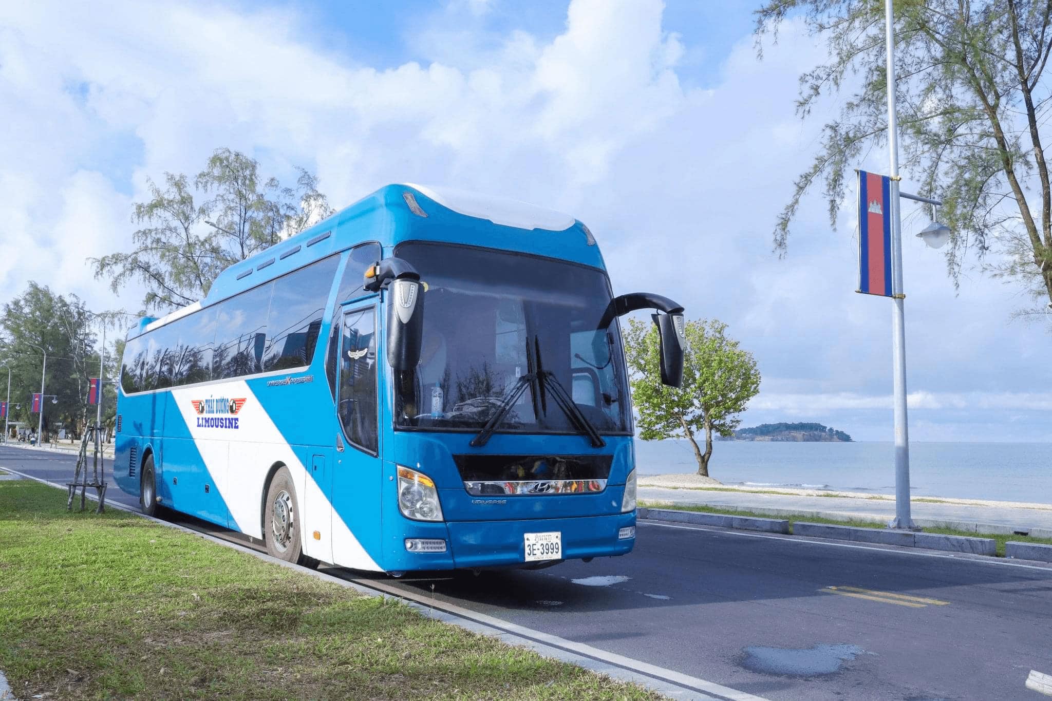 Xe Thái Dương đi Campuchia