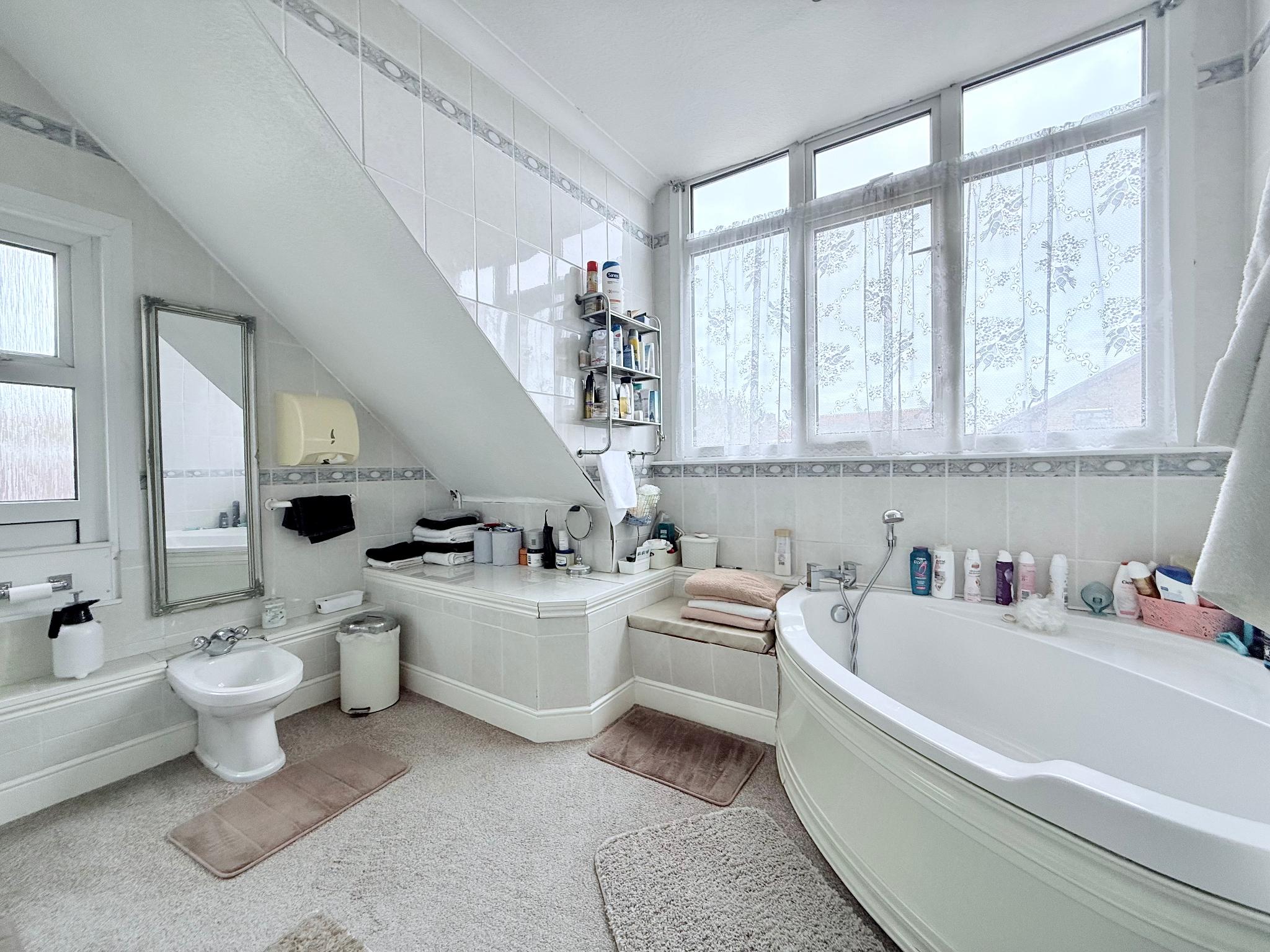 Detached for sale in Westcliff on Sea