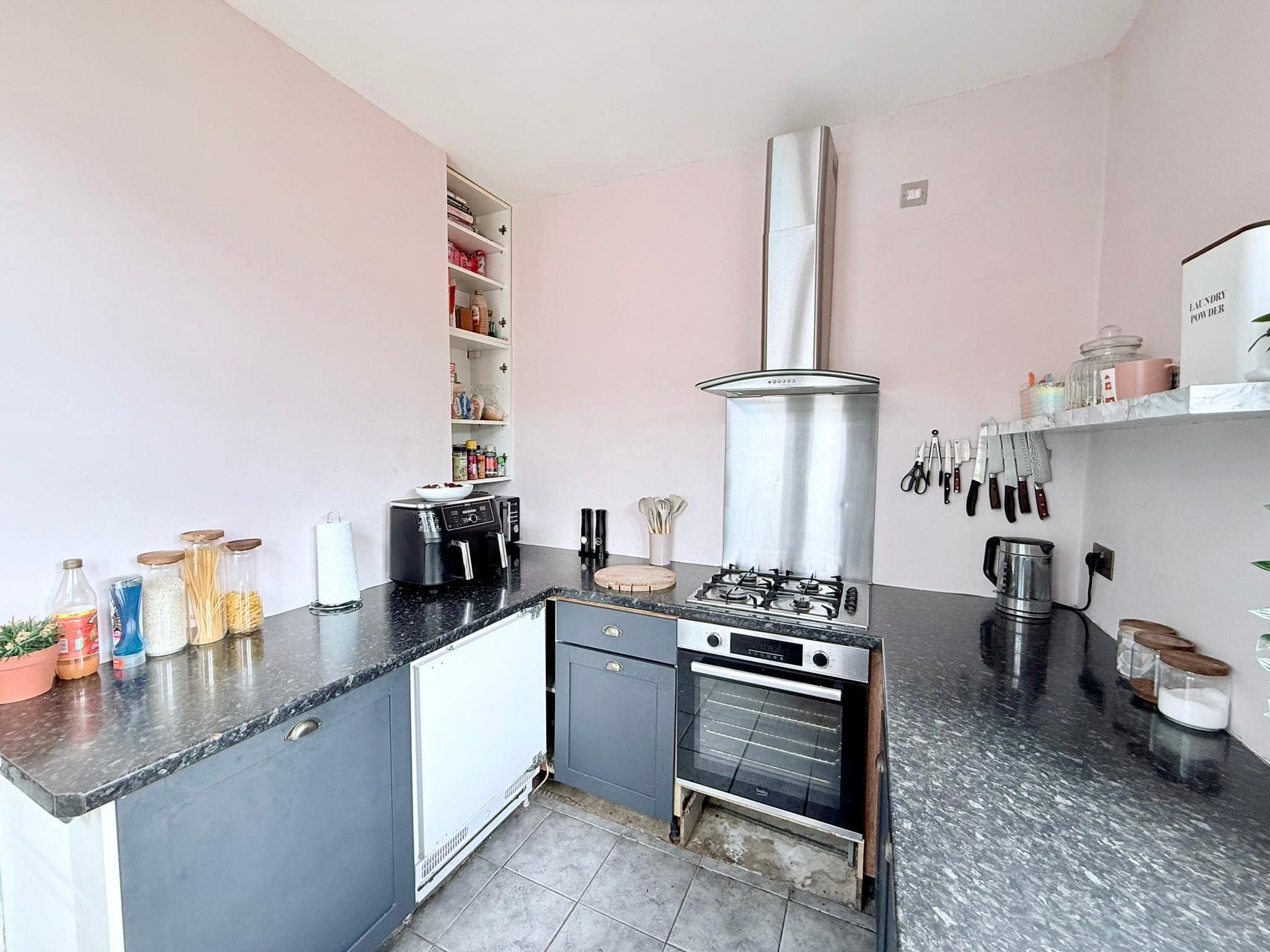Terraced for sale in Thorpe Bay