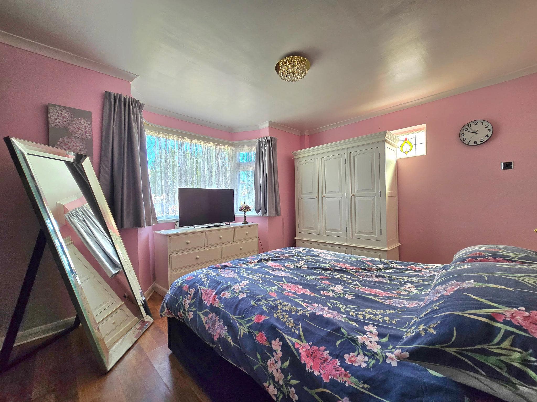 Bungalow for sale in Southend on Sea
