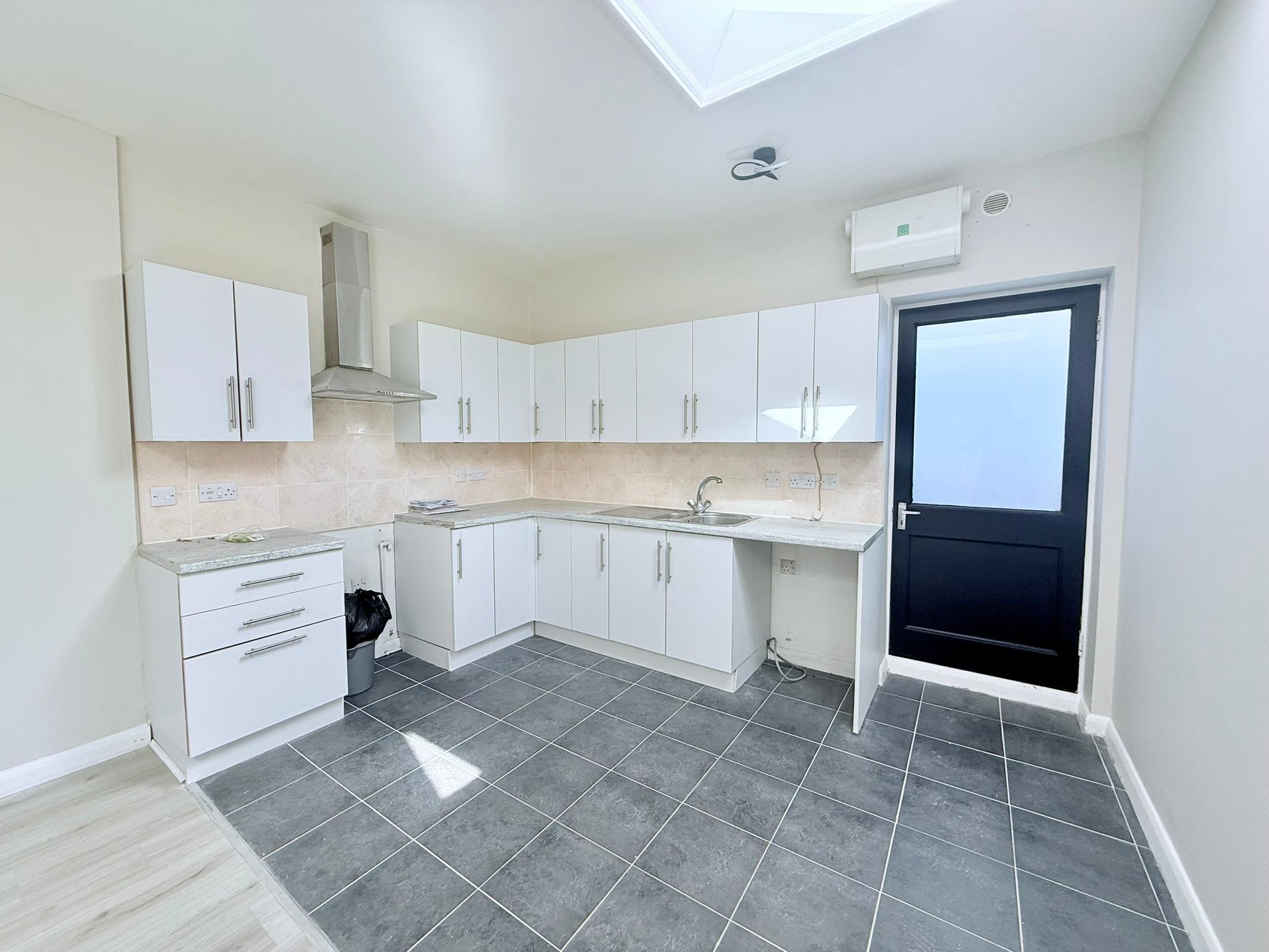 Semi detached to let in Shoeburyness