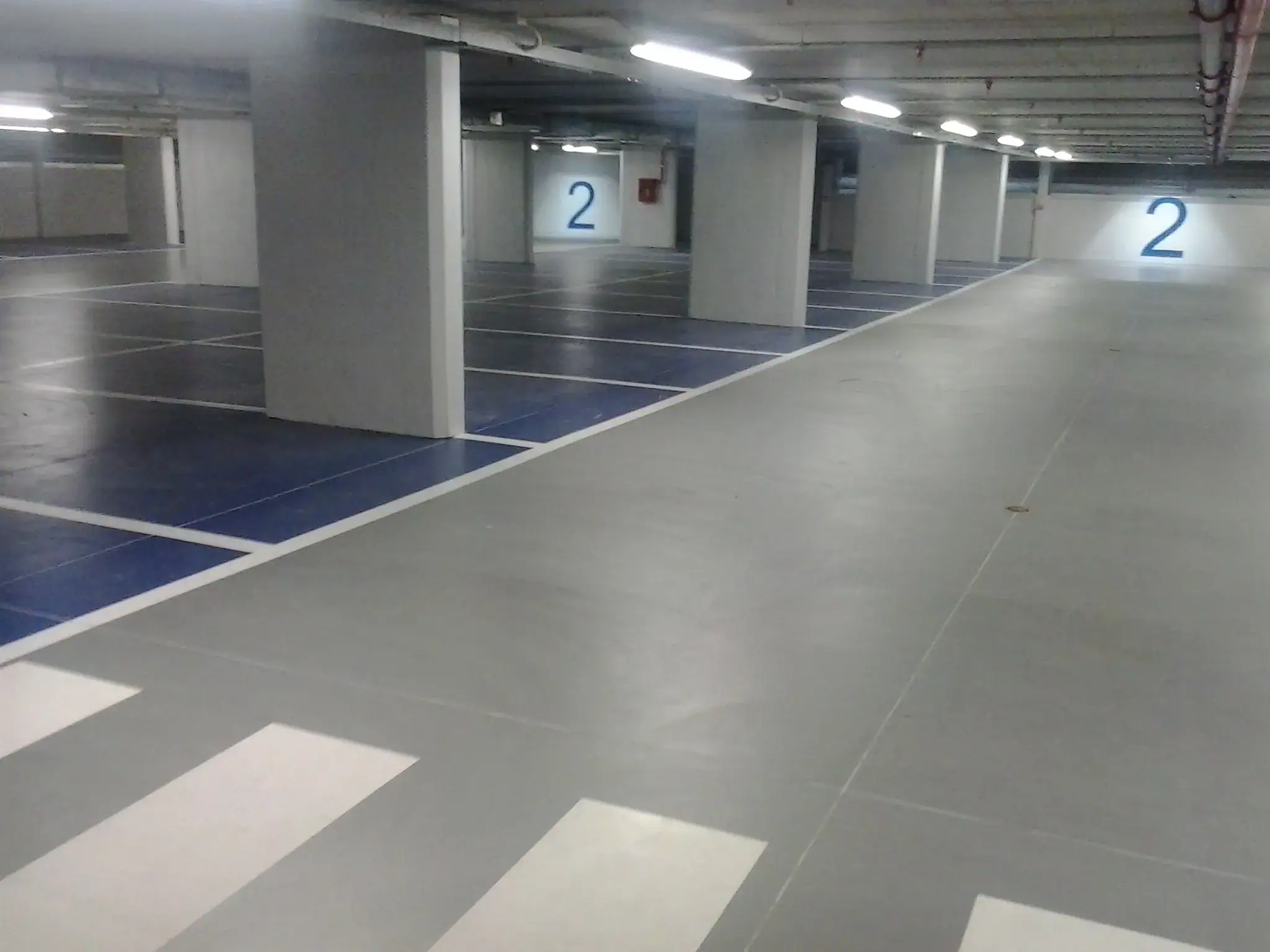 Parcheggio-Piazza-XXV-Aprile-Milano Pavimenti in resina e segnaletica personalizzata