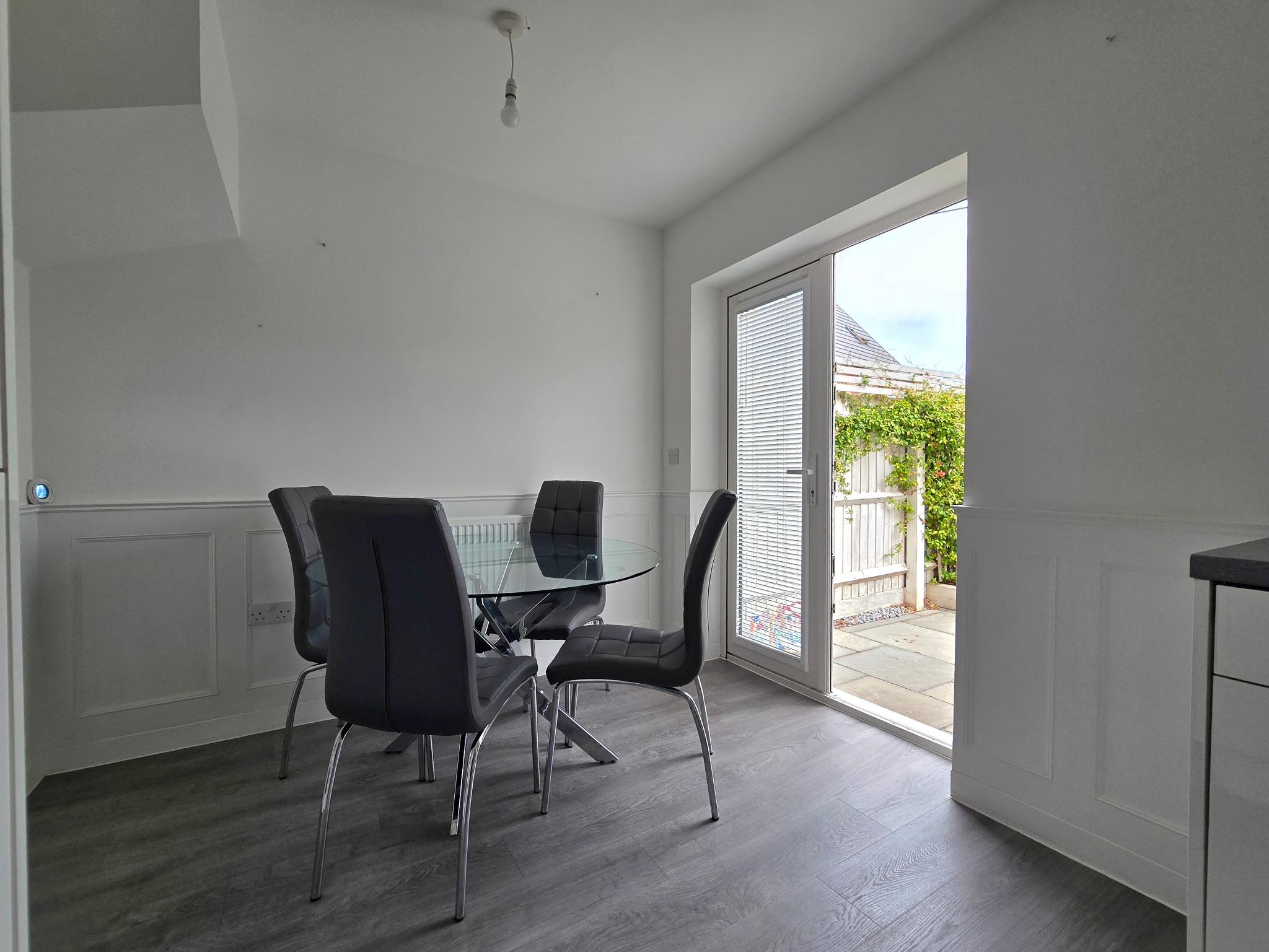 Semi detached to let in Burnham on Crouch
