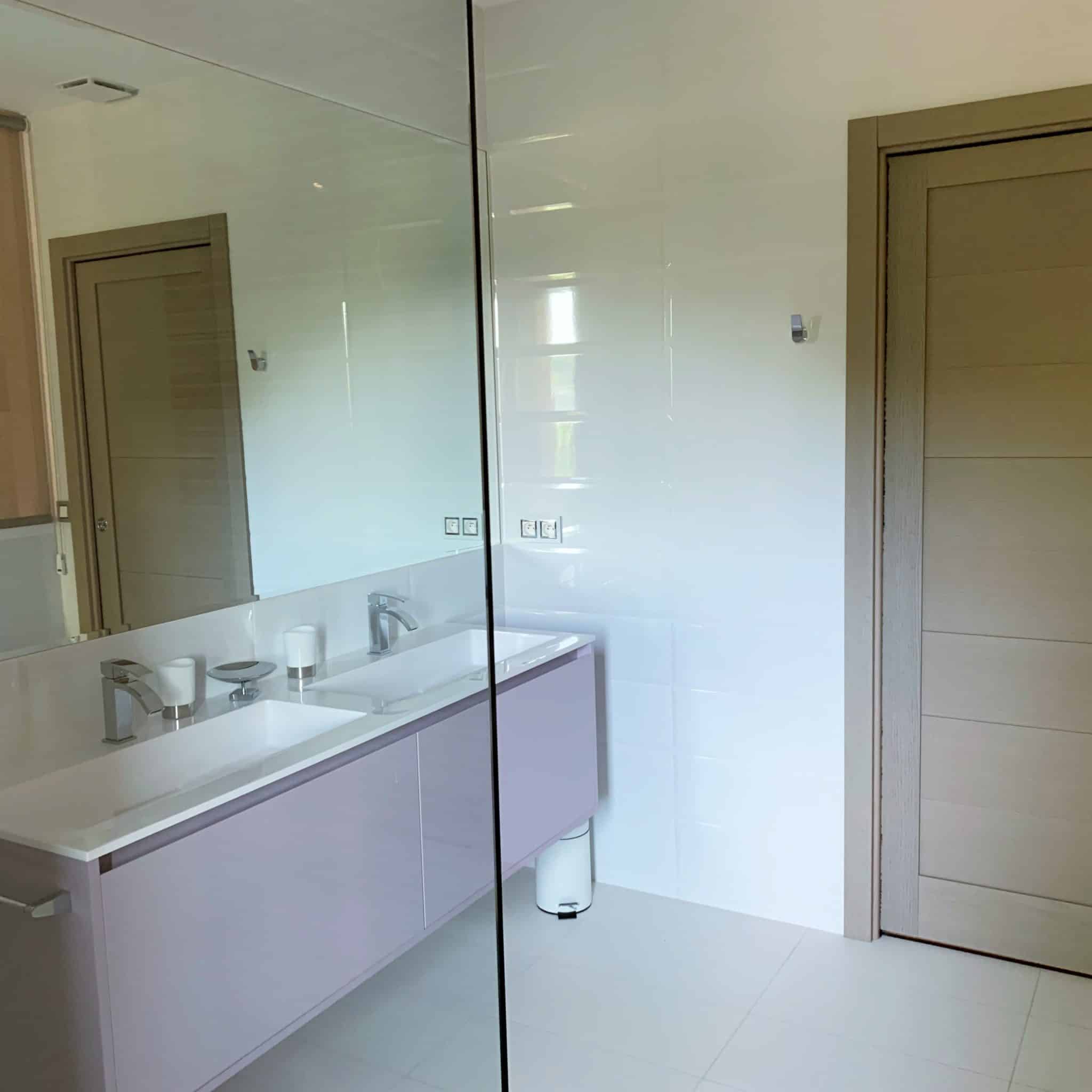 Salle d'eau Chambre à Carqueiranne