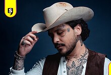 Christian Nodal se cambió de nombre