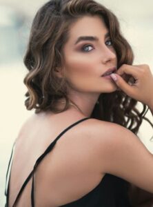 43 ways how to look classy and elegant on budget