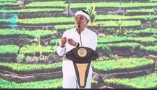 Pemprov Jabar akan mengevaluasi operasional angkutan kota (angkot), khususnya armada antarkabupaten dan antarkota. 
