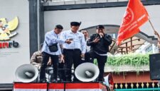 Ketum Aliansi Merah Putih minta dana efisiensi MBG dipakai untuk biayai PPPK penuh waktu. 