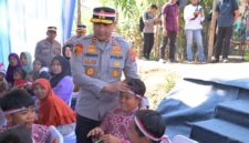 Kapolda Jawa Barat Irjen Pol Pipit Rismanto meresmikan Jembatan Merah Putih Presisi di Kampung Pamoyanan, Desa Panenjoan, Kecamatan Cicalengka, Kabupaten Bandung. 
