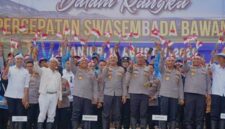 Dukung ketahanan pangan, Polri melakukan penanaman bawang putih secara serentak di 14 daerah di Jawa Barat.