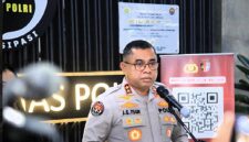 Rotasi dan mutasi 424 Perwira Tinggi (Pati) dan Perwira Menengah (Pamen) di lingkungan Polri.