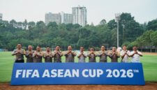 Wakapolda Jawa Barat Brigjen Pol. Adi Vivid Agustiadi Bachtiar bersama sejumlah Pejabat Utama (PJU) Polda Jabar melakukan pengecekan kesiapan venue FIFA ASEAN Cup 2026.
