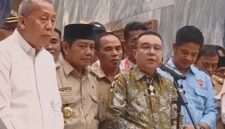 Wakil Ketua DPR RI Sufmi Dasco Ahmad menerima aspirasi Koordinator Nasional Kepala Desa Akhir Masa Jabatan (AMJ) terkait usulan perpanjangan masa jabatan kepala desa.