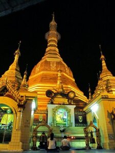 Sule Pagoda
