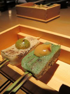 生麩の田楽　炭火焼き