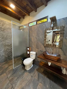 Cerro Ayampe Baño