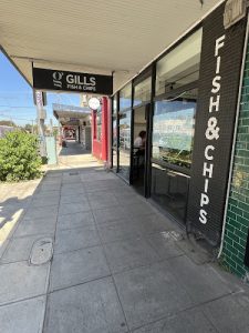 Gills Fish & Chips — fish and chip shop in Preston, Victoria