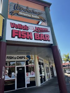 Vella's Fish Bar Xpress — fish and chip shop in Rural View, Queensland