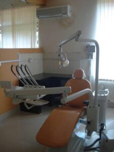Dental-Implant-Clinic