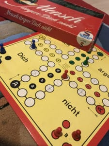 Mensch-ärgere-dich-nicht / Foto: Larissa Vassilian