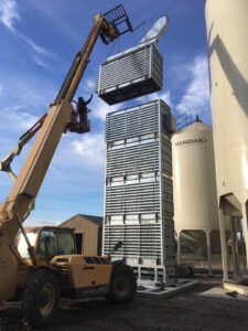 A so-called ForceField Dryer uses radio waves to dry grains quickly and free of both petroleum expenses and heat. - Photo: Dry Max Solutions