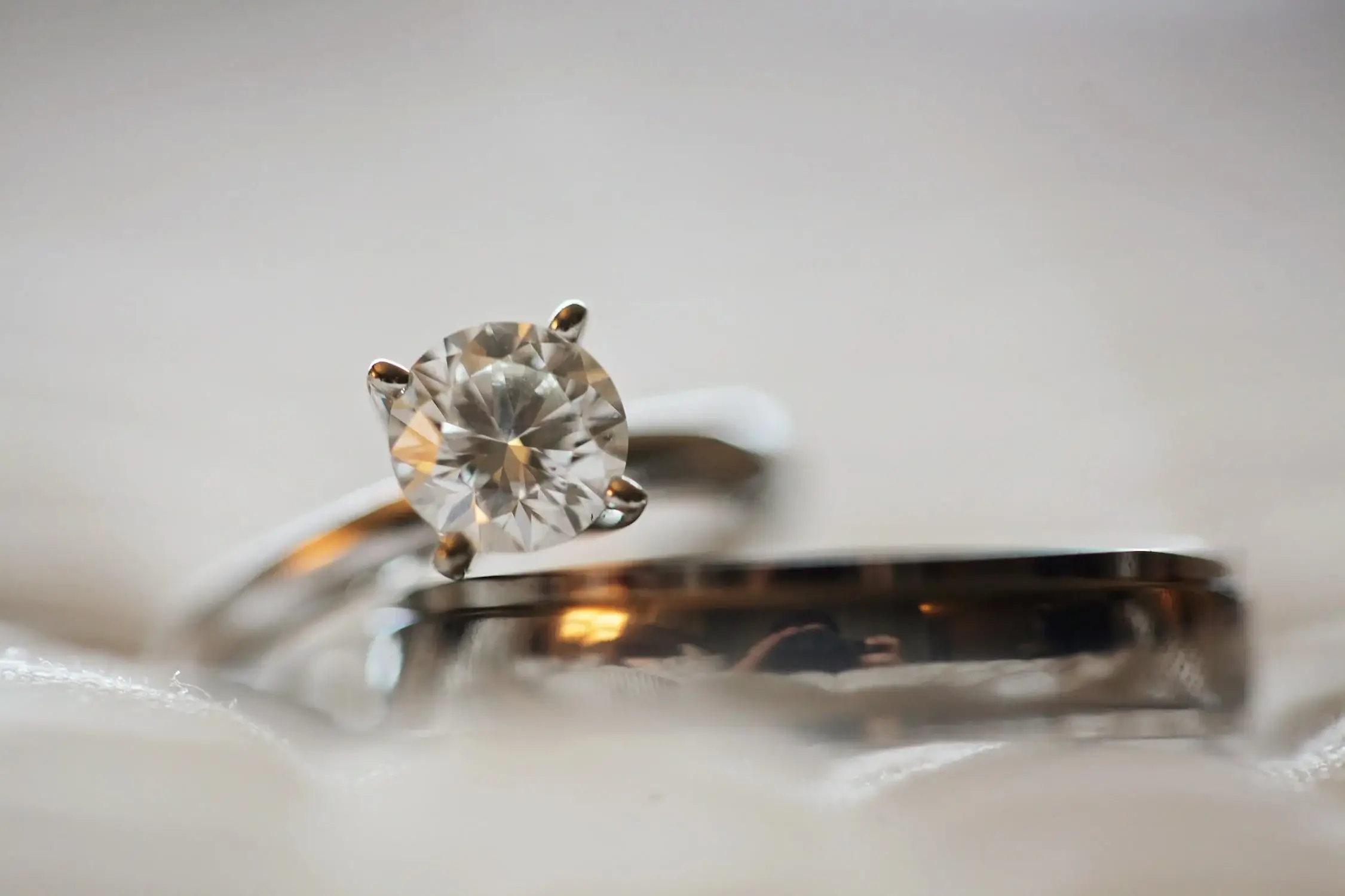 diamond-engagement-ring-sell-fast