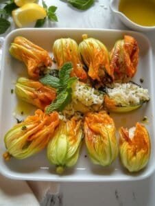 Kolokythoanthoi (Kabak Çiçeği Dolması) Tarifi – Ege’nin Hafif Lezzeti