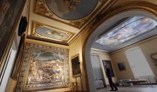 Caputh Palace 2019 – video AFTER TIEPOLO. To the left: tapestry by Margret Eicher.
