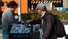 Myriam Thyes, Analytical Daydream No. 2: Tabloid for free (2012), HD video, 3:00, stereo. Video still.