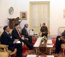 AIIB 02