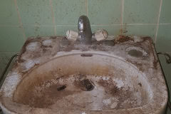 Lavabo dans un état rarement vu